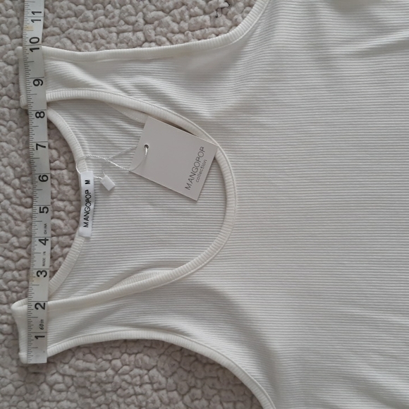NWT Mangopop Collection Size Medium Beige Ribbed Tank Top Snap Bodysuit - Picture 13 of 14